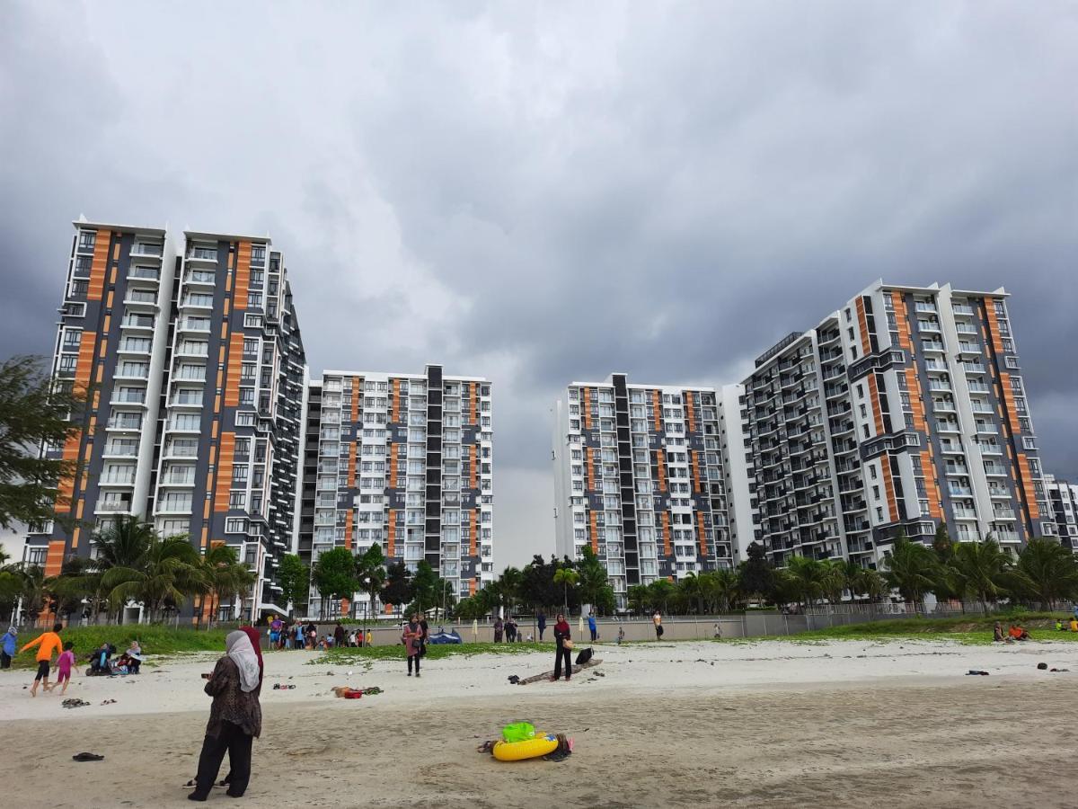 Hayfa Holiday Home @ Timur Bay Kampung Sungai Karang Exterior foto